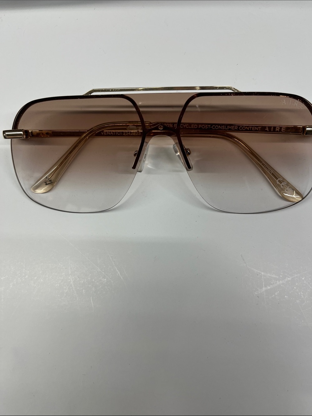Aire Women’s Venatici - Bright Gold Light Brown Grad Sunglasses